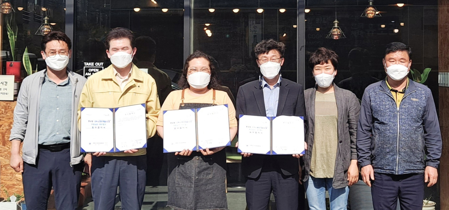 커피소리 쿠키향기는 중부동 아이들을 위해 기념일 상품권을 후원하고 있다.<사진=중부동>