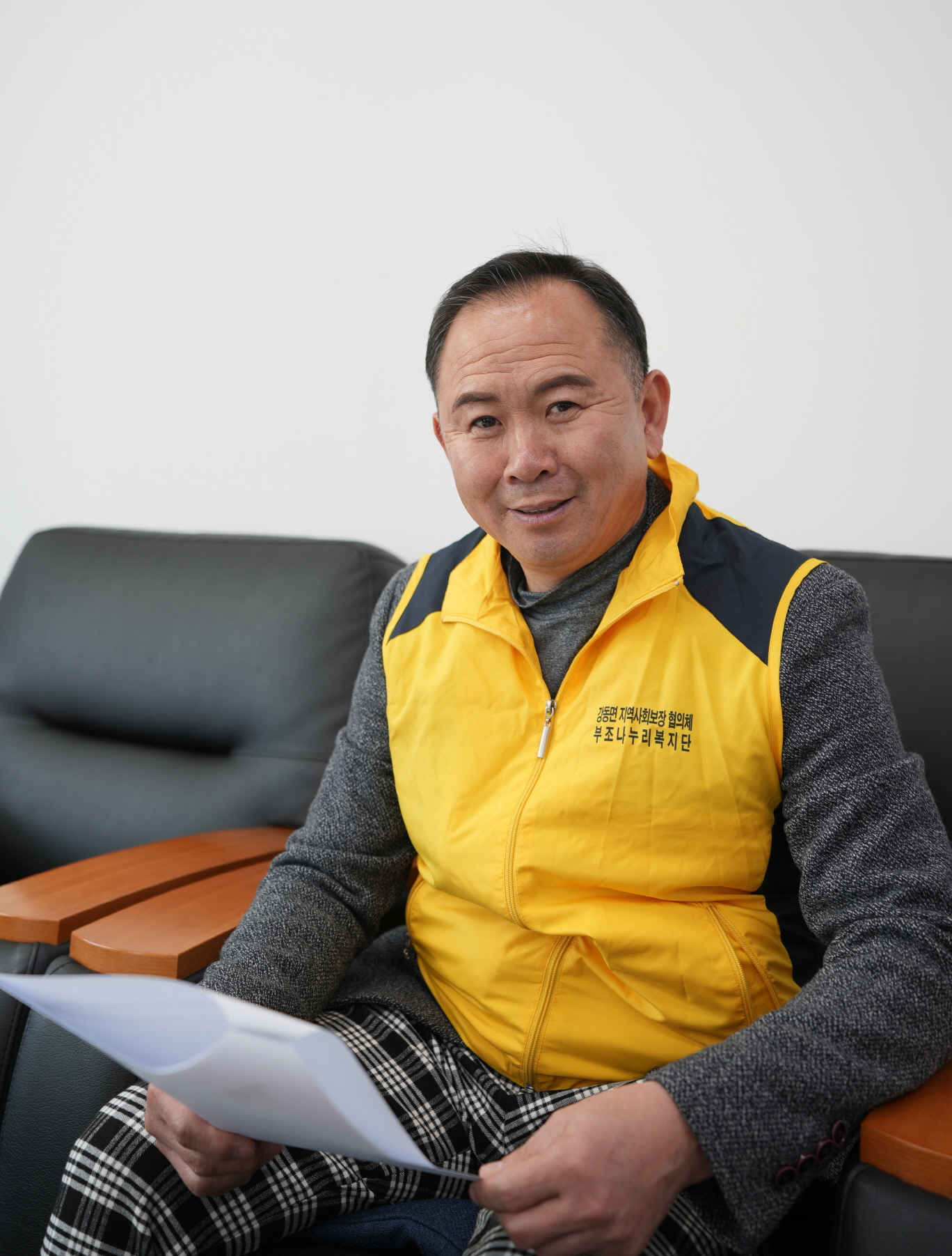 진훈재 민간위원장. 이재욱 기자.