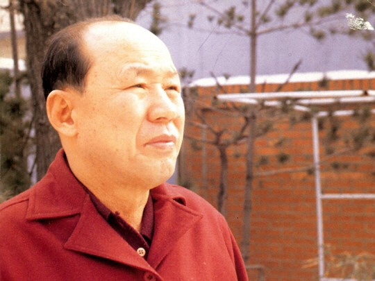 김동리 (출처: 동리목월문학관)