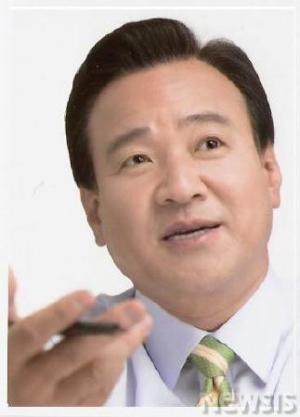 특별인터뷰-이완구 충남도지사