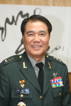 박원동 출향인 참모장에 임명