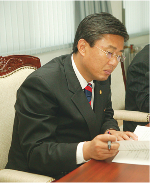 ■뉴스 IN■  시장 선거판도 새로운 변수
