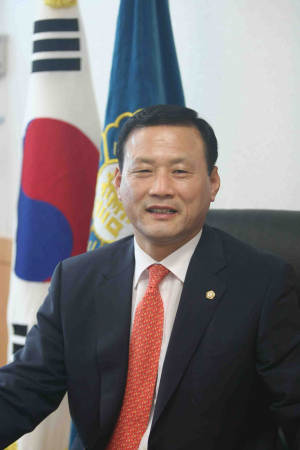 “아름다운 향기내는 시의회 만들겠다”