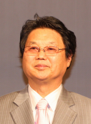 제3회 목월문학상 / 시인 이건청