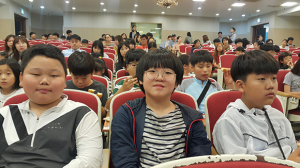 원어민 선생님 수업으로 자신감이 쑥쑥!