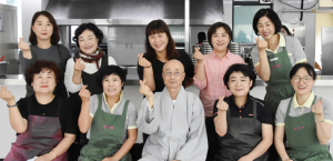 진달래회·동도주류, 경주장복 이용 장애인과 주민들에게 비빔밥 400그릇 제공
