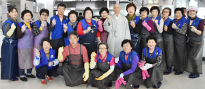 바르게살기운동 경주시협의회 여성회, 경주시장애인종합복지관 찾아 사랑의 짜장면 나누기  