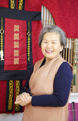“제가 지은 옷입고 행복한 삶 펼치길 바랍니다” 