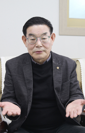 경주시 재향군인회- “칭찬이란 서로를 위하는 마음 인정하고 보듬어주고 소통하는 것이라고 생각합니다””