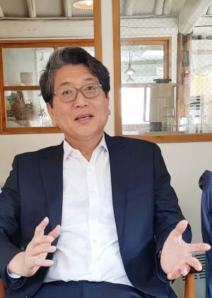 ‘북한법 전문’ 권은민 변호사 “북한에 전단 뿌릴 권리 있나요?”