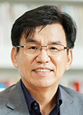 여행자와 관광객, 여러분은 누구 편인가?
