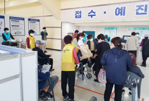 경주시자원봉사단체연합회, 코로나19 1차 백신접종 봉사활동 지원