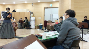 세르비아 최고 희극작가 브라니슬라브 누쉬치 작·김한길 연출