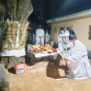 달빛 유난히 교교했던 황오동 동제… 올해 100년 된 당수나무 아래서 봉행