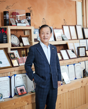 강원도 산불, 우크라이나 난민 지원으로 다시 조명되는 지산그룹 한주식 회장의 ‘내 근처로부터의 나눔’ 철학!!