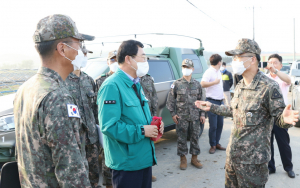 박정환 육군참모총장, 경주 찾아 병력·장비 지원 약속