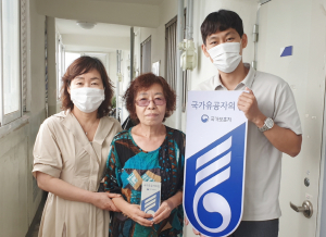 보훈지청, ‘명패 달아드리기’ 실시