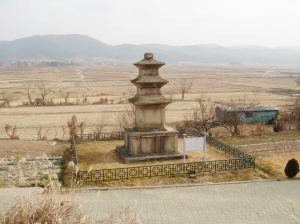 황복사지-웅장하고 화려했던 신라 왕실사찰 흔적 곳곳에