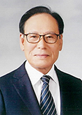 제35회 경주시문화상 교육·학술 부문 수상자 윤정수 씨
