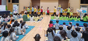 경주여자정보고, 유치원·어린이집 천사들과 동심의 나라로!