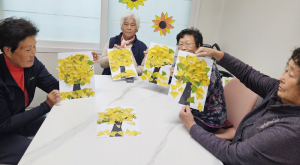 산내면 동편경로당, ‘노란 은행잎과 떠나는 초겨울여행’