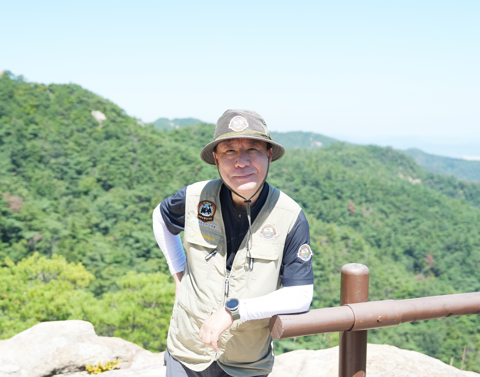 경주국립공원 서라벌자원봉사단 황호준 단장. 엄태권 기자.