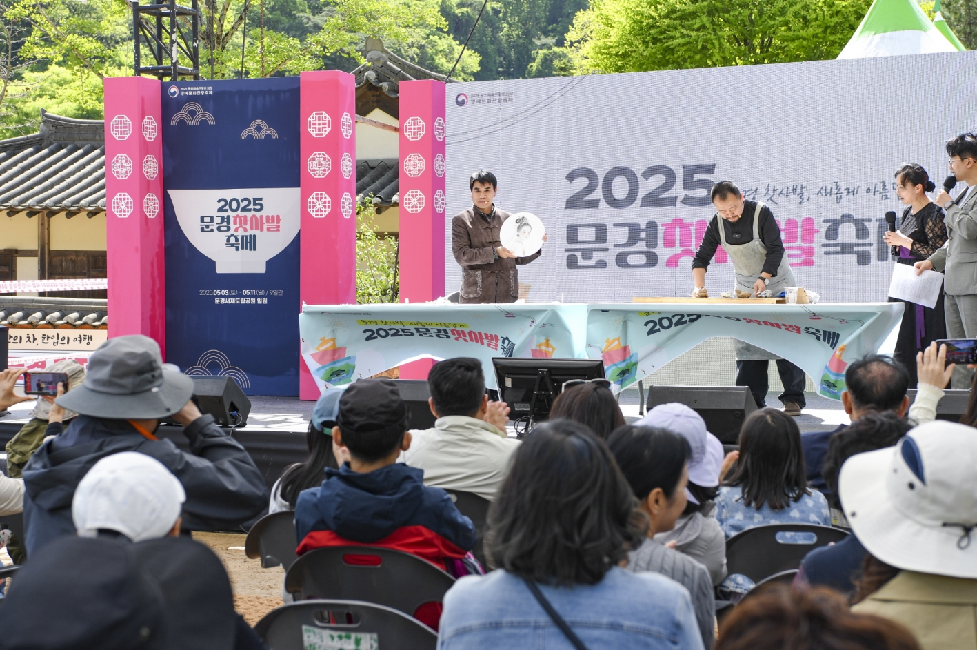 외국 작가 시연. <사진=문경시>