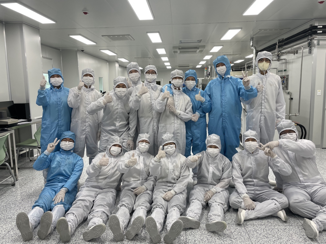 미래 반도체 산업을 이끌어갈 한마고 학생들. <사진=한국반도체마이스터고>
