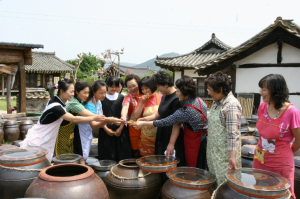 ‘수리뫼’에서 전통음식을 만들어 보세요