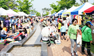 5월 사랑나눔 벼룩장터 성황리에 열려