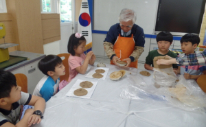 황남초, 독도 모형 만들기 