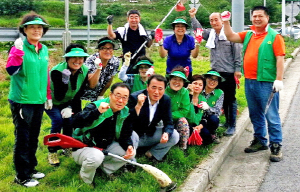 안강읍 새마을지도자, 새마을동산서 자연보호 봉사활동
