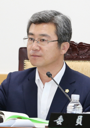 “불요불급 예산 과감히 삭감하고 선택과 집중할 터” 