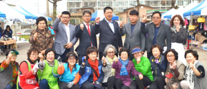 안강읍여성단체협의회 어려운 이웃 위해 바자회 열어