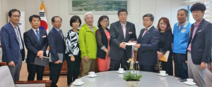 (사)환경운동실천협·형산강살리기봉사회, 일일호프 수익금 500만원 결식아동돕기에 전달