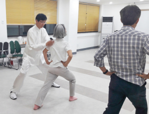 건강태극권 ‘부드러움이 강함을 물리치다’