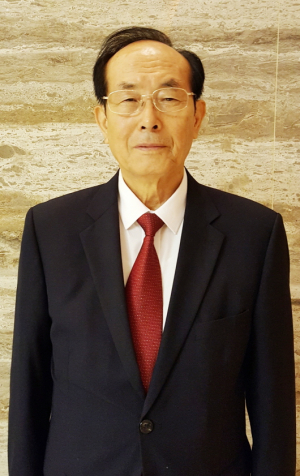 ‘고향 경주와 모교에 각별한 애정’