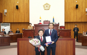박귀룡 의원 ‘2016년 경상북도의정봉사대상’ 수상