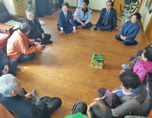 장진 황남동장, 새봄맞이 경로당 방문