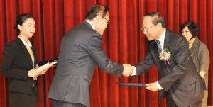 동국대 개교 111주년 교훈 선포 및 공로자 표창 수여식 개최
