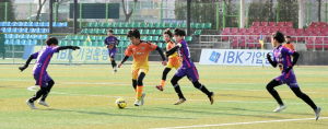 추위 녹이는 경주컵 동계 유소년클럽축구대회 열기 ‘후끈’