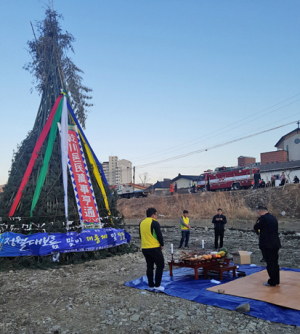 건천읍·서면 달집 태우며 무사평안 소원성취 기원