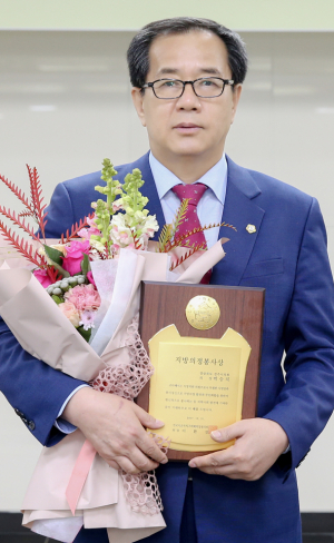 박승직 경주시의회 의장, 전국시군의회 선정 ‘지방의정봉사상’ 수상 영예