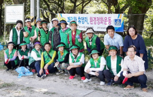 안강읍 새마을협의회·부녀회, 휴가철 옥산서원 주변 환경정화활동