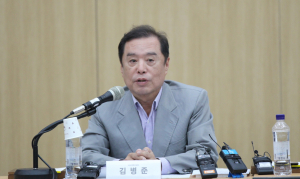 김병준, 경주 찾아 정부 탈원전정책 비판