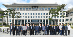 이철우 경북도지사 ˝청렴·공정하게 중요한 실적 낼 것˝