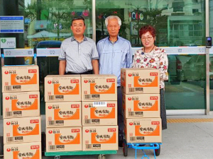 동천동, 경주한빛교회 `사랑의 라면` 전달