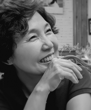 시민기자가 만난 사람-배문경 수필가, 11년 만에 첫 산문집 ‘쪽빛에 물들다’ 출간