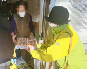 경주농협 소속 ‘사랑의 봉사단’, 취약계층에 매월 식료품 지원