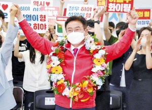 이철우 경북도지사 재선 성공, “말이 아닌 발로 뛰는 현장 도지사가 되겠다”